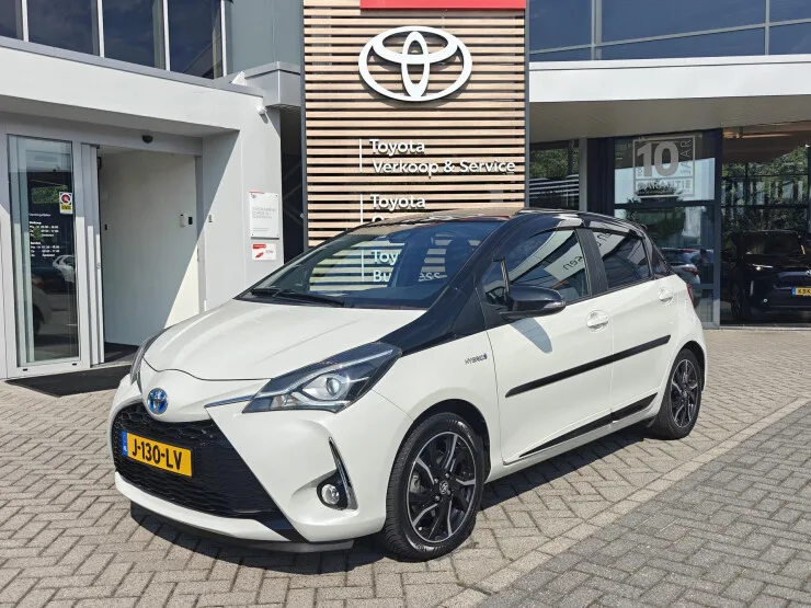 Toyota Yaris (2018) — foto 1