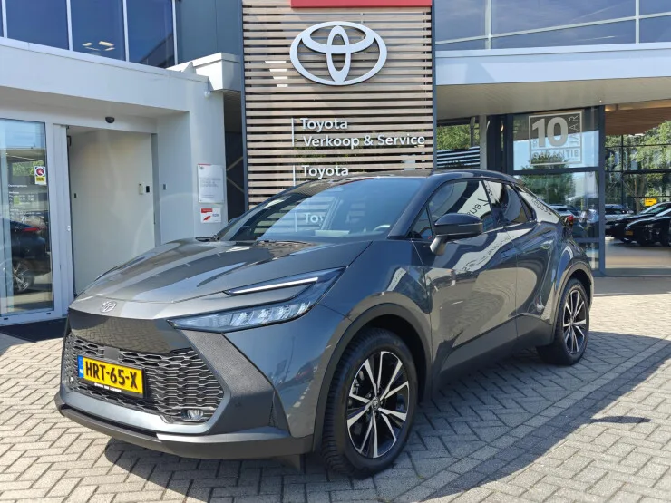 Toyota C-HR (2025) — foto 1