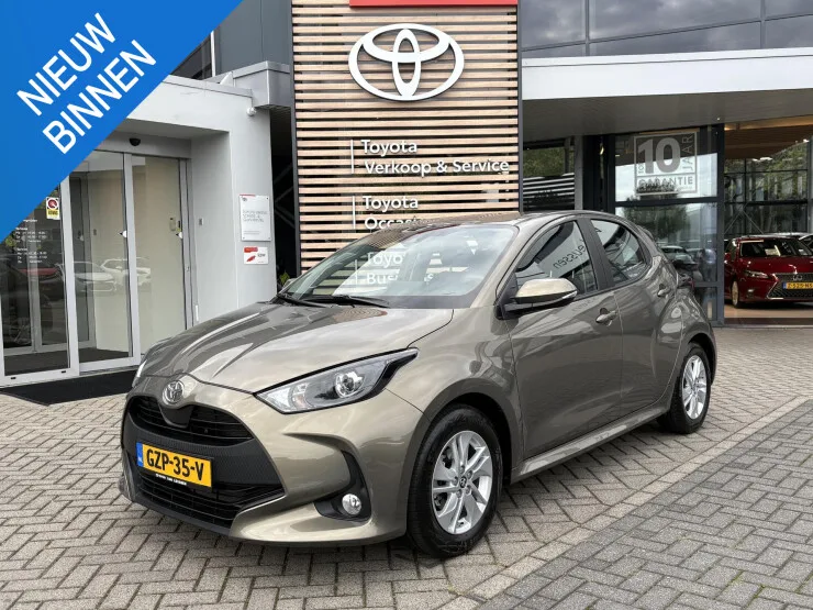 Toyota Yaris (2022) — foto 1