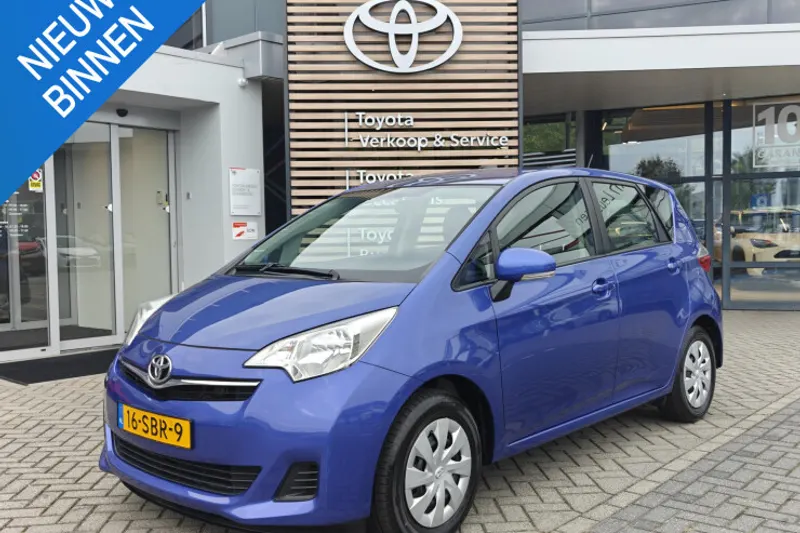 Toyota Verso S (2011)
