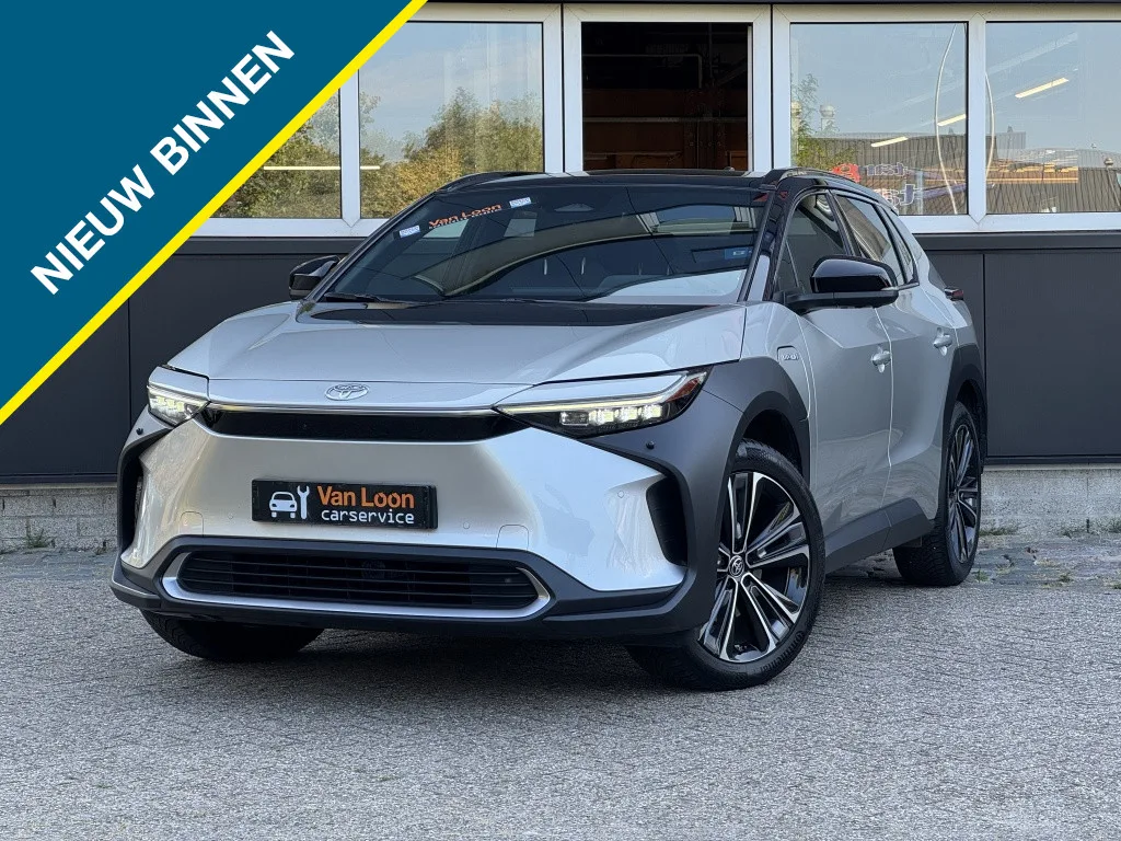 Toyota bZ4X (2022) — foto 1