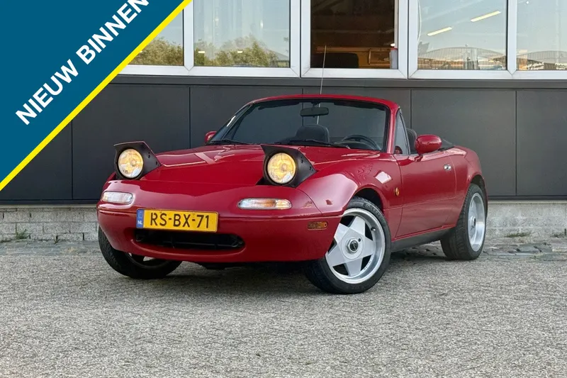 Mazda MX-5 (1990)
