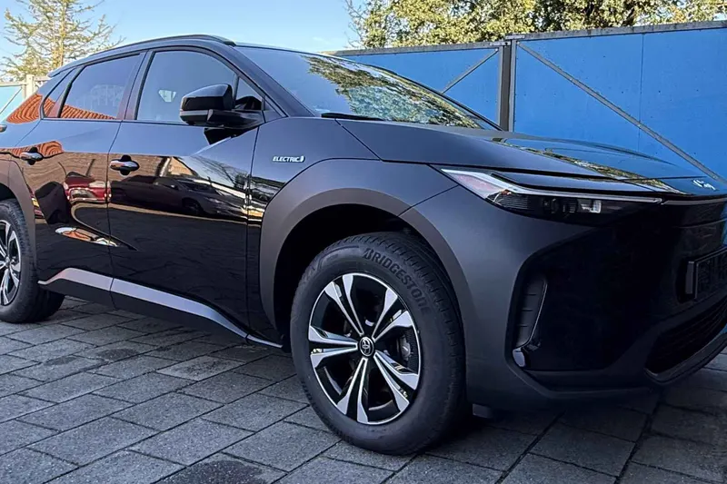 Toyota bZ4X (2023)