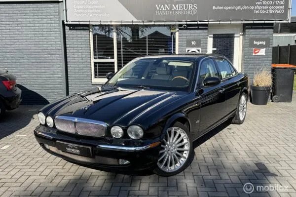 Jaguar XJ (2005) — foto 1