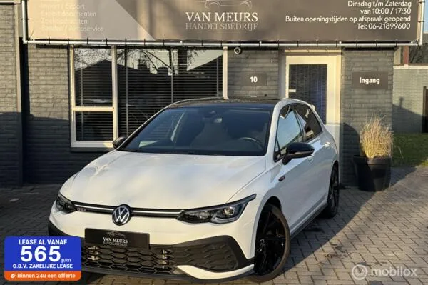 Volkswagen Golf (2022) — foto 1