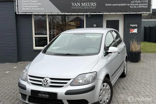 Volkswagen Golf (2005) — foto 1