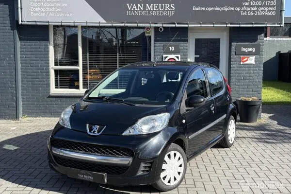 Peugeot 107 (2011) — foto 1
