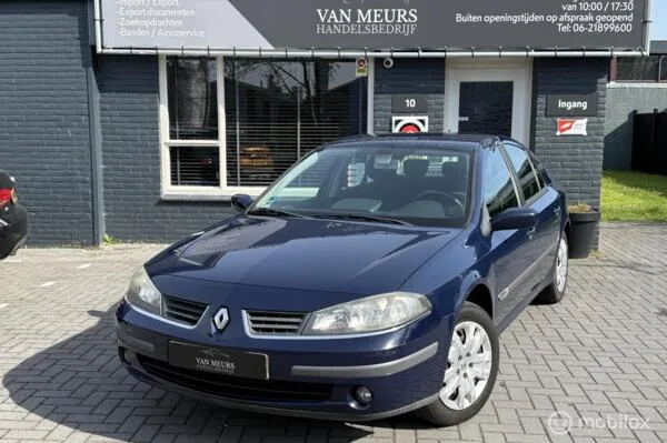 Renault Laguna (2006) — foto 1
