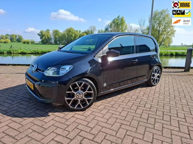 Volkswagen Up! (2019) — foto 1