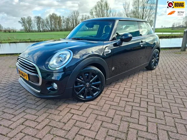 MINI  (2018) — foto 1