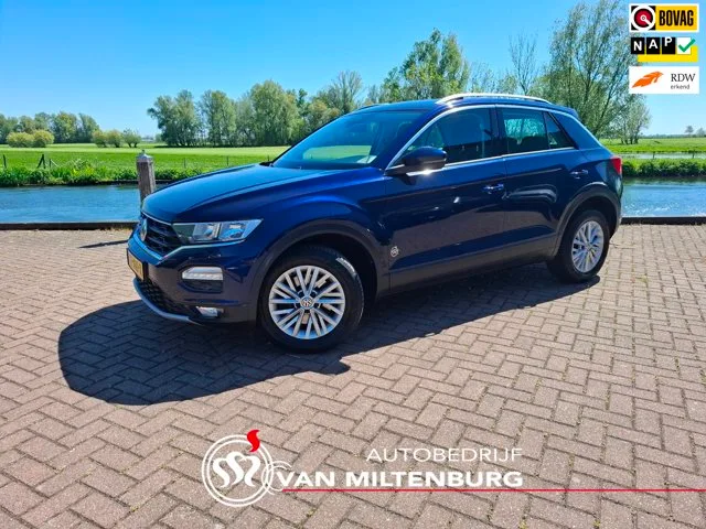 Volkswagen T-Roc (2018) — foto 1