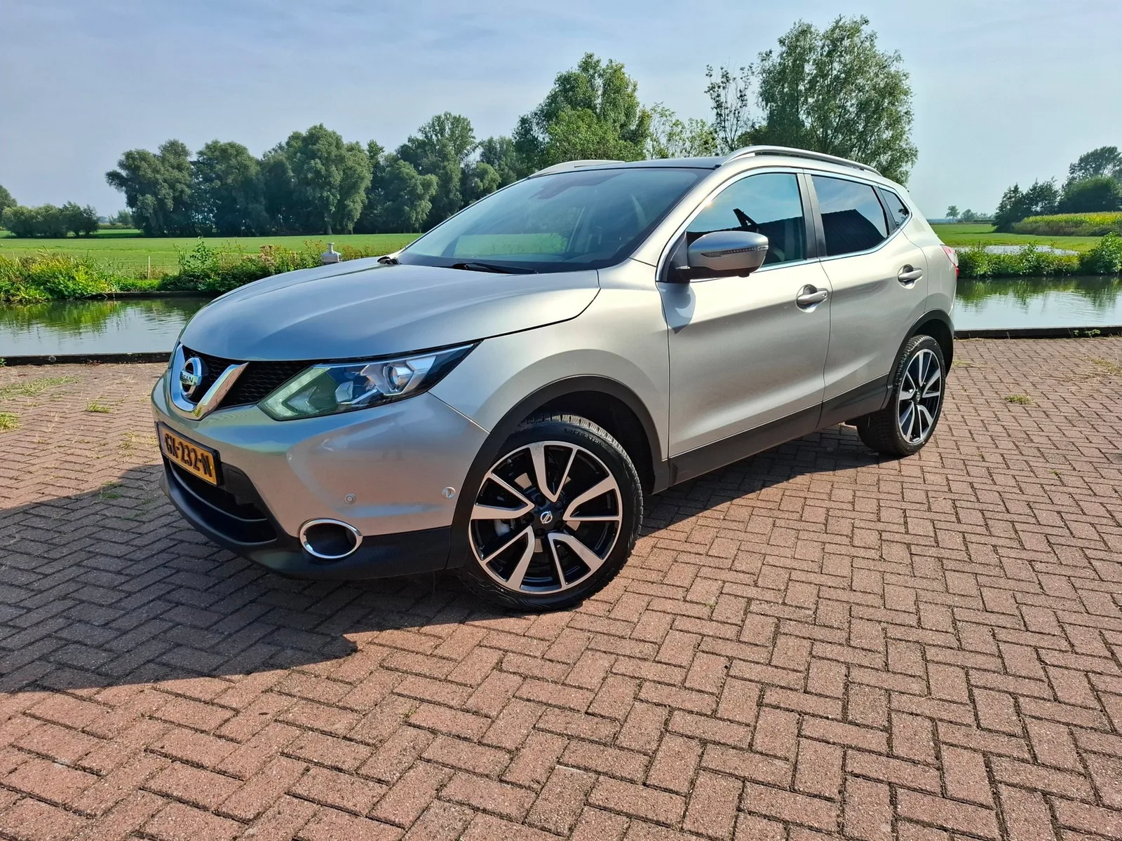 Nissan Qashqai (2015) — foto 1