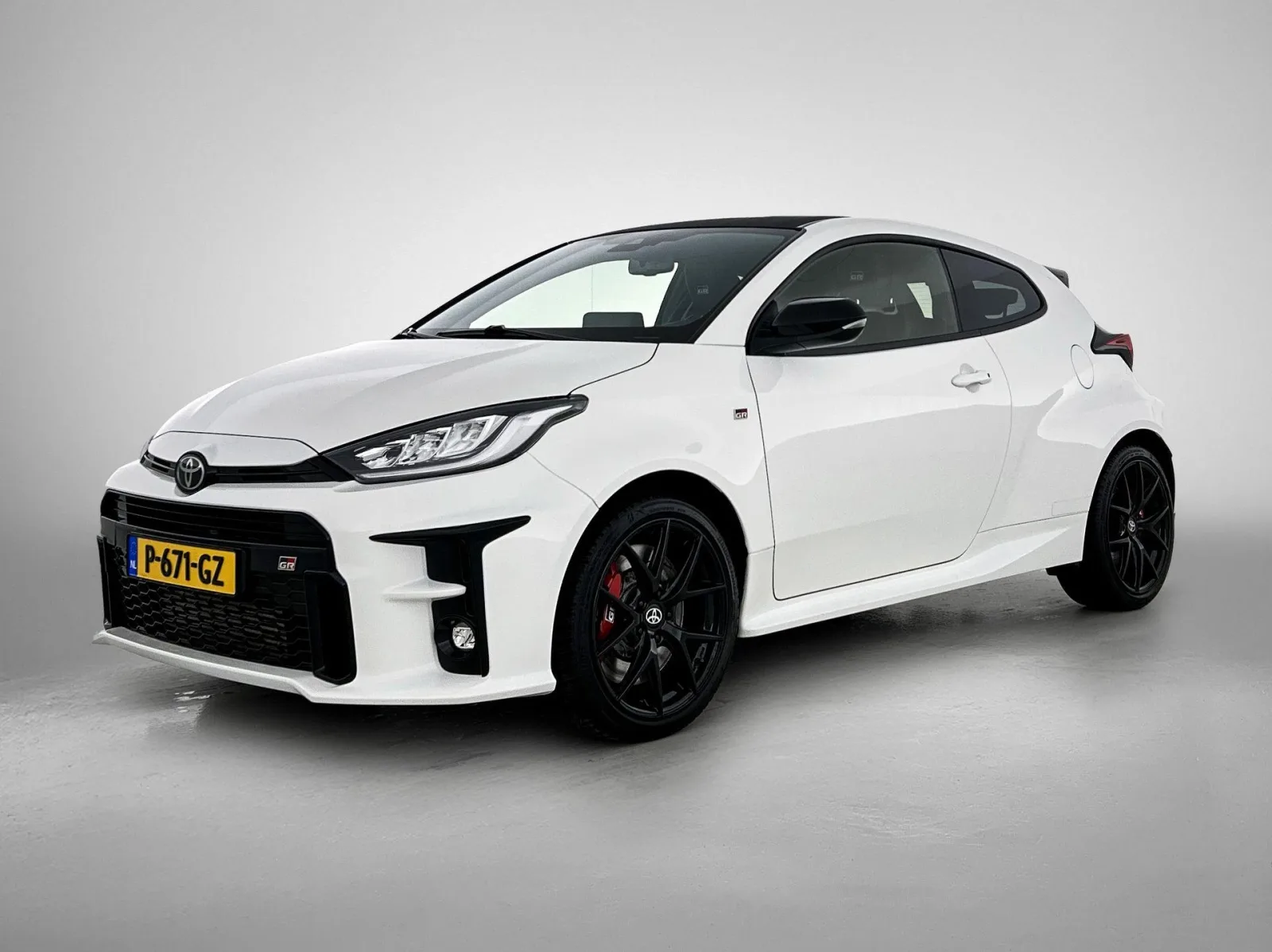 Toyota Yaris (2021) — foto 1