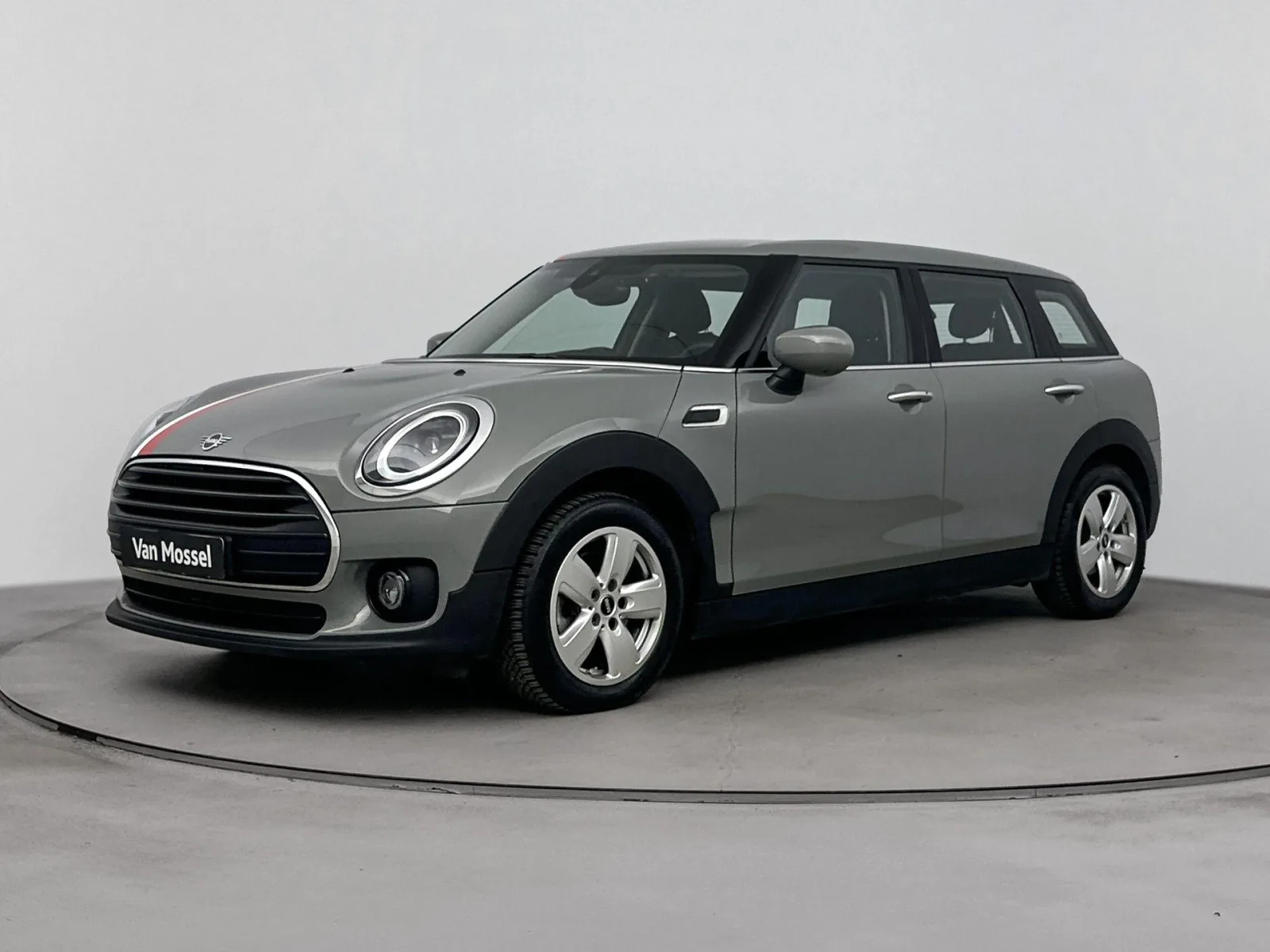 MINI Clubman (2022) — foto 1