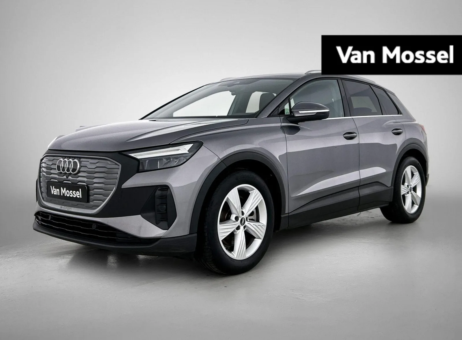 Audi Q4 e-tron (2022) — foto 1