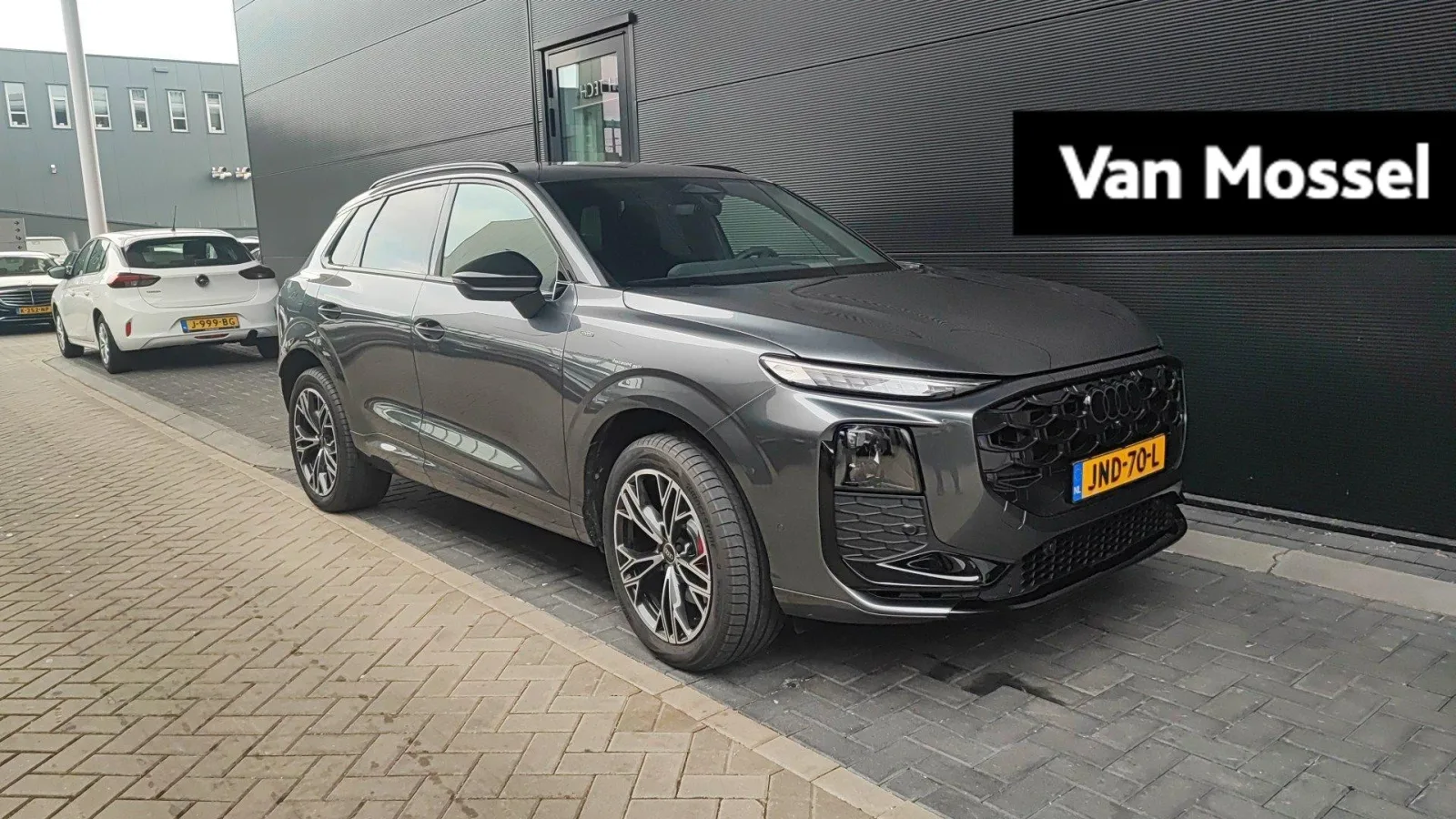 Audi Q3 (2025) — foto 1