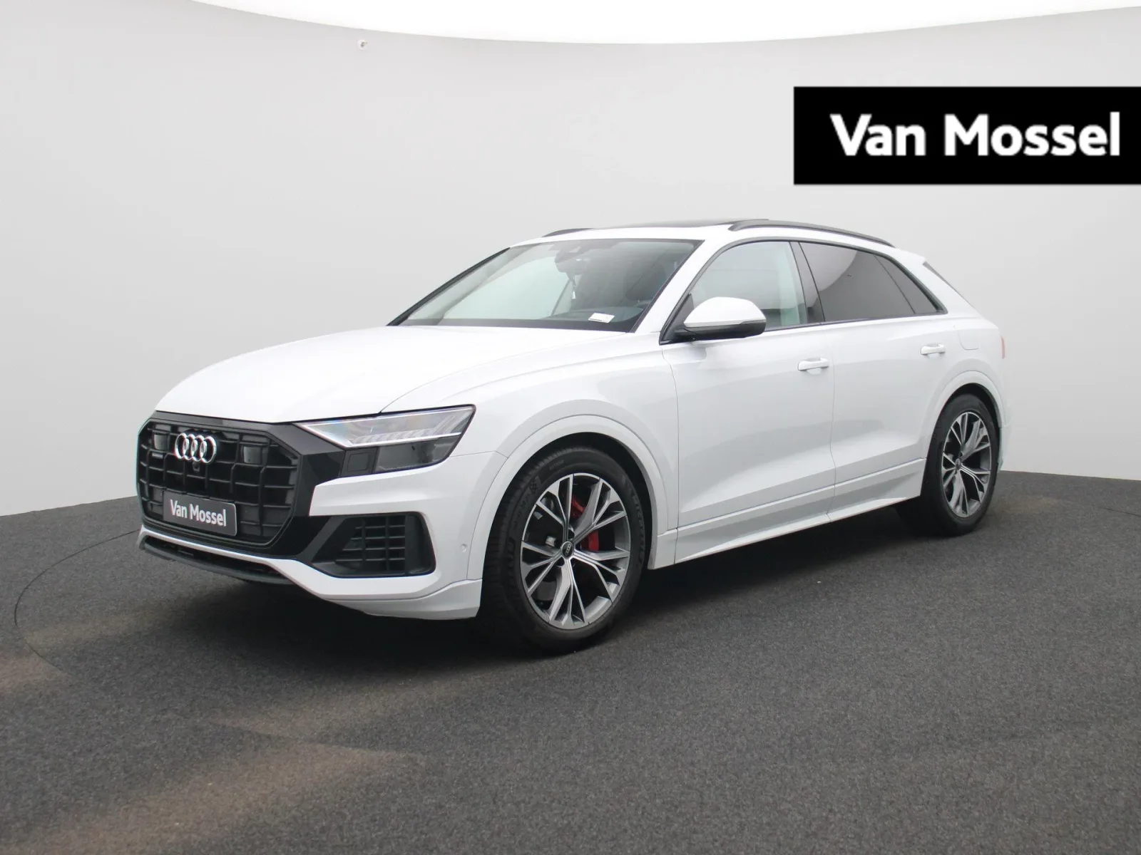 Audi Q8 (2023) — foto 1