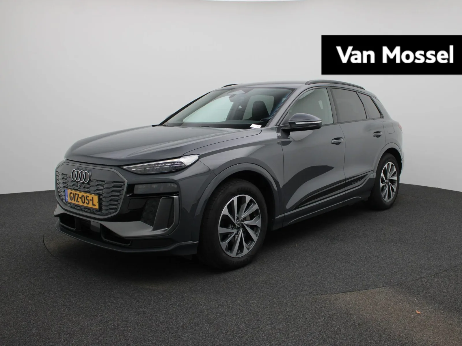 Audi Q6 e-tron (2024) — foto 1