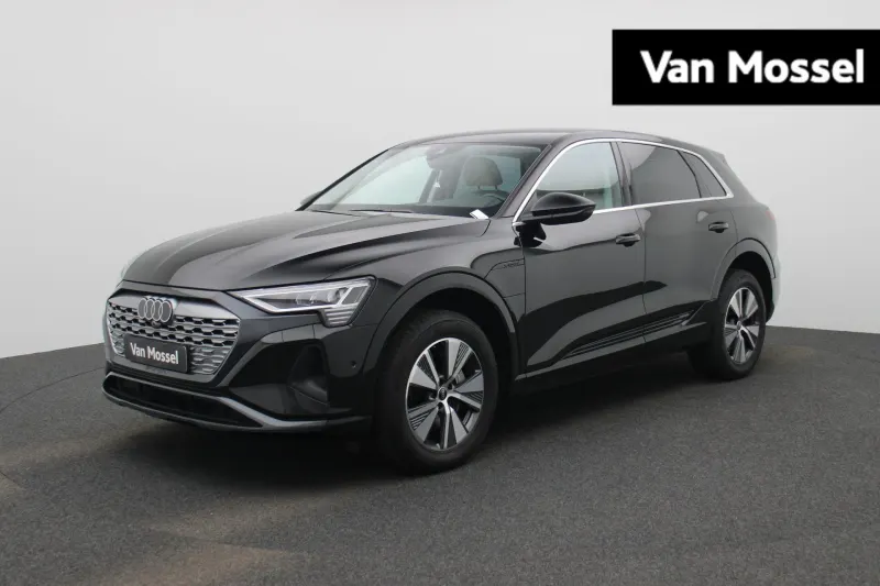 Audi Q8 e-tron (2023)