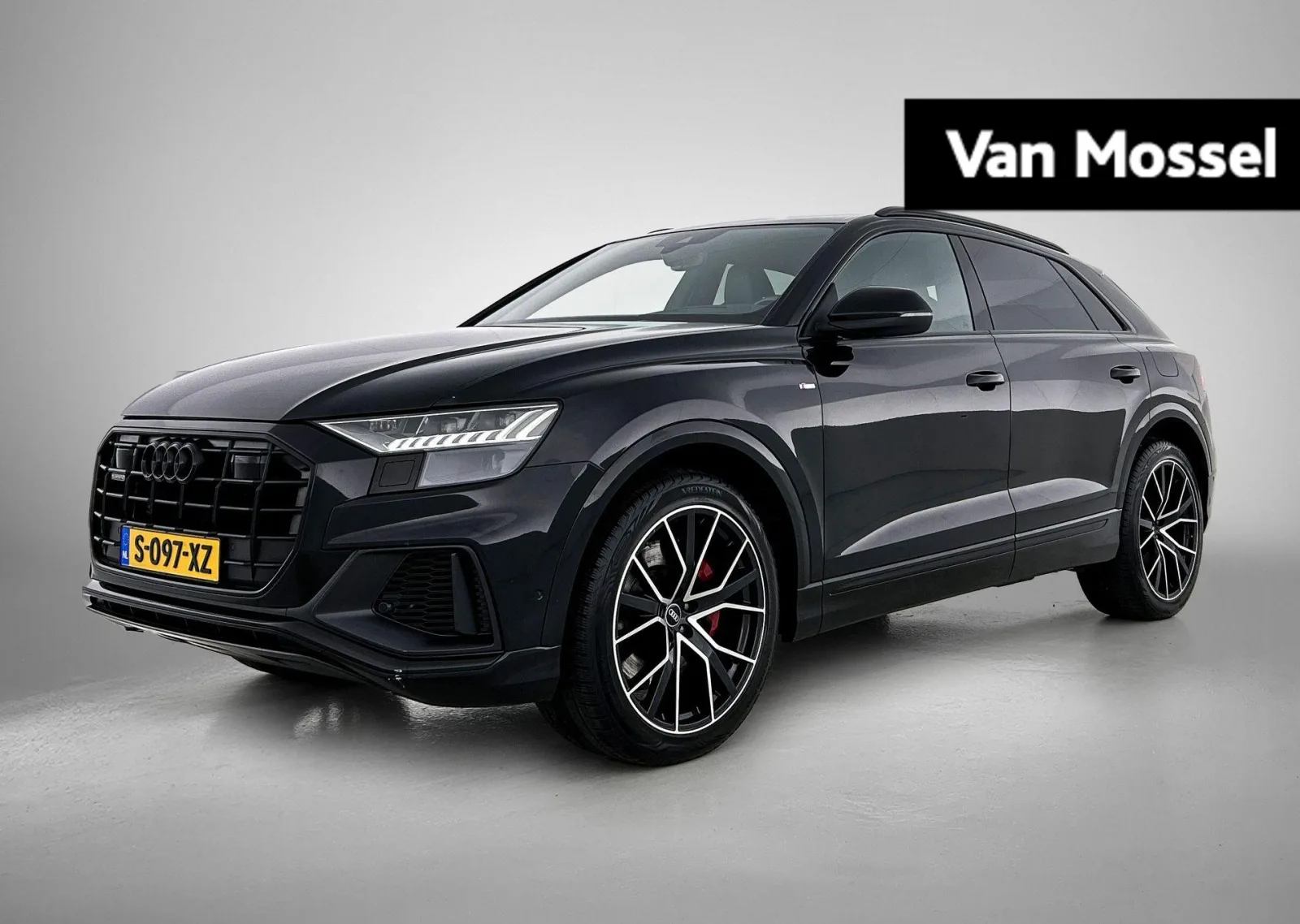 Audi Q8 (2021) — foto 1