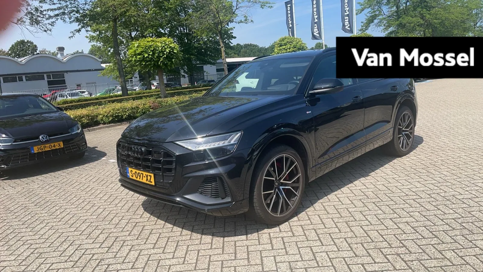 Audi Q8 (2021) — foto 1