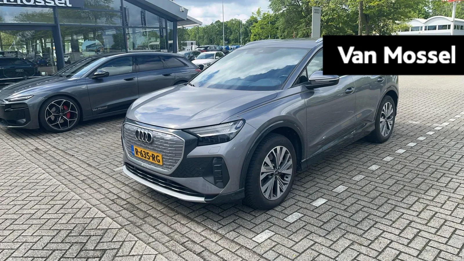 Audi Q4 e-tron (2022) — foto 1