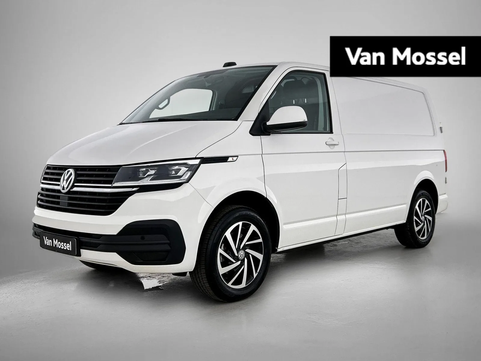 Volkswagen Transporter (2023) — foto 1