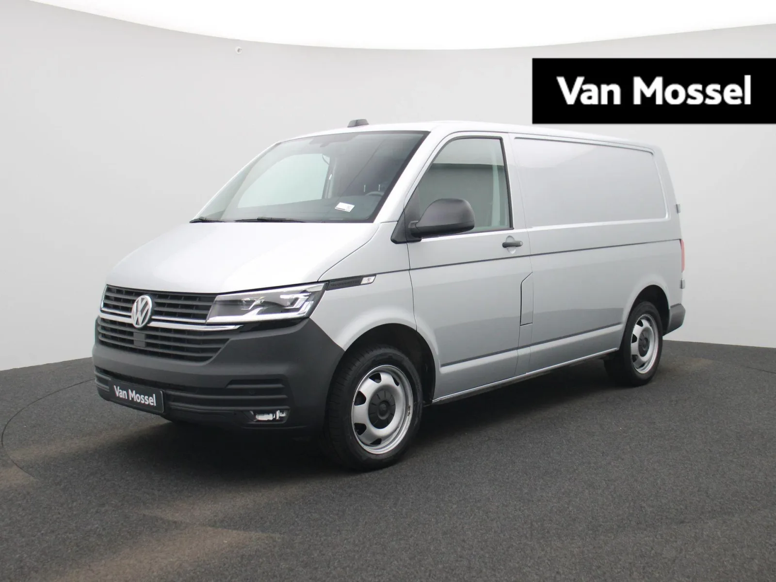 Volkswagen Transporter (2022) — foto 1