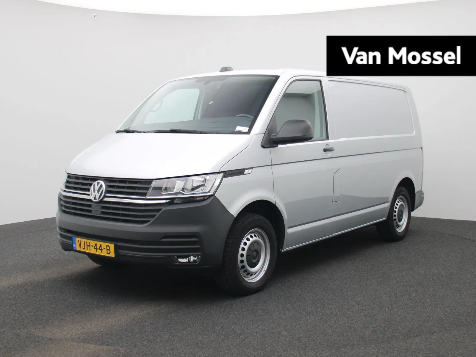 Volkswagen Transporter (2021) — foto 1