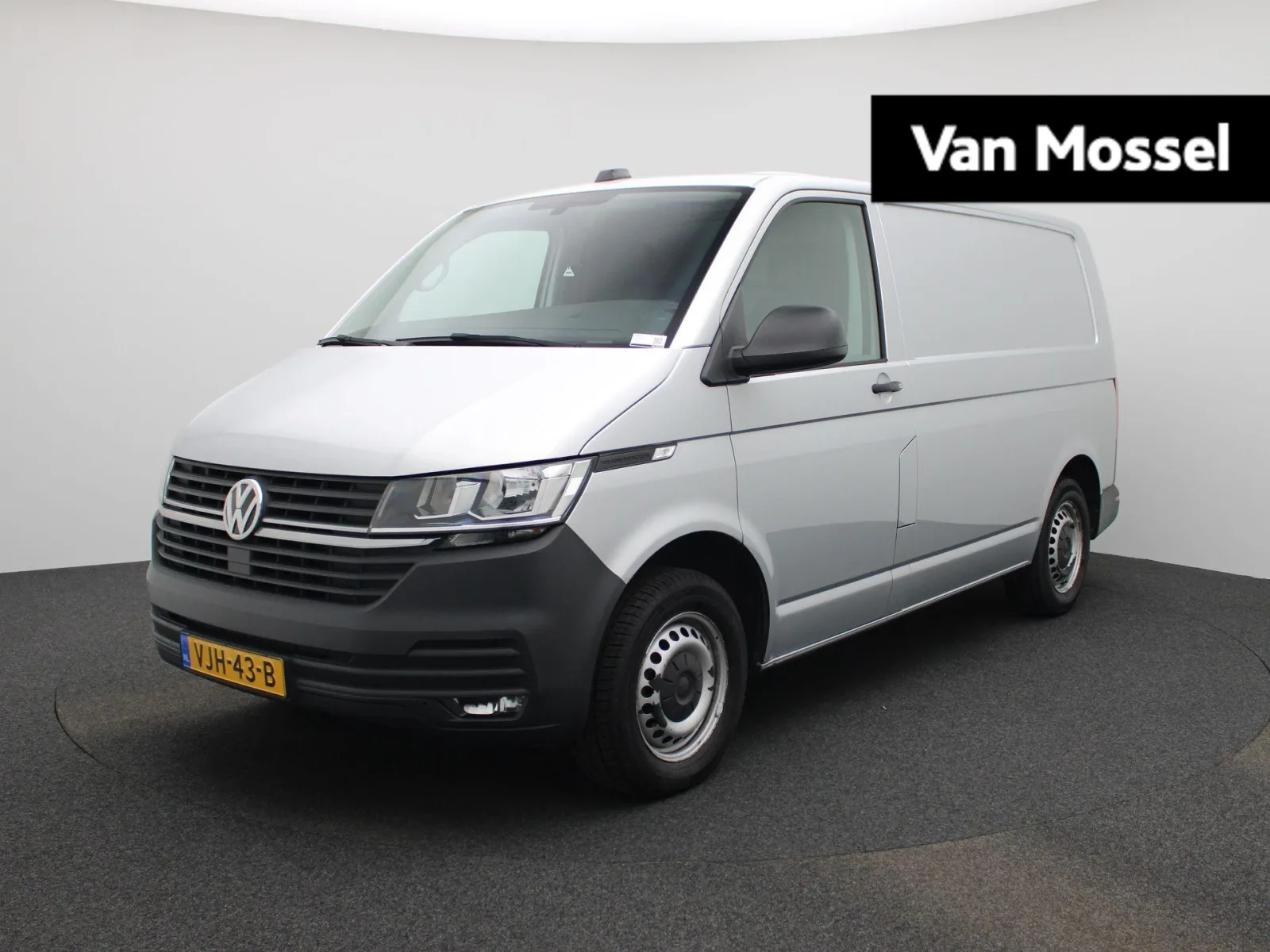 Volkswagen Transporter (2021) — foto 1