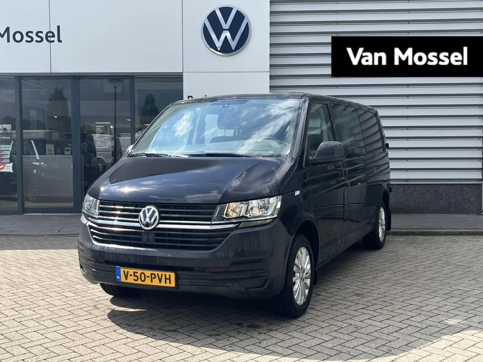 Volkswagen Transporter (2024) — foto 1