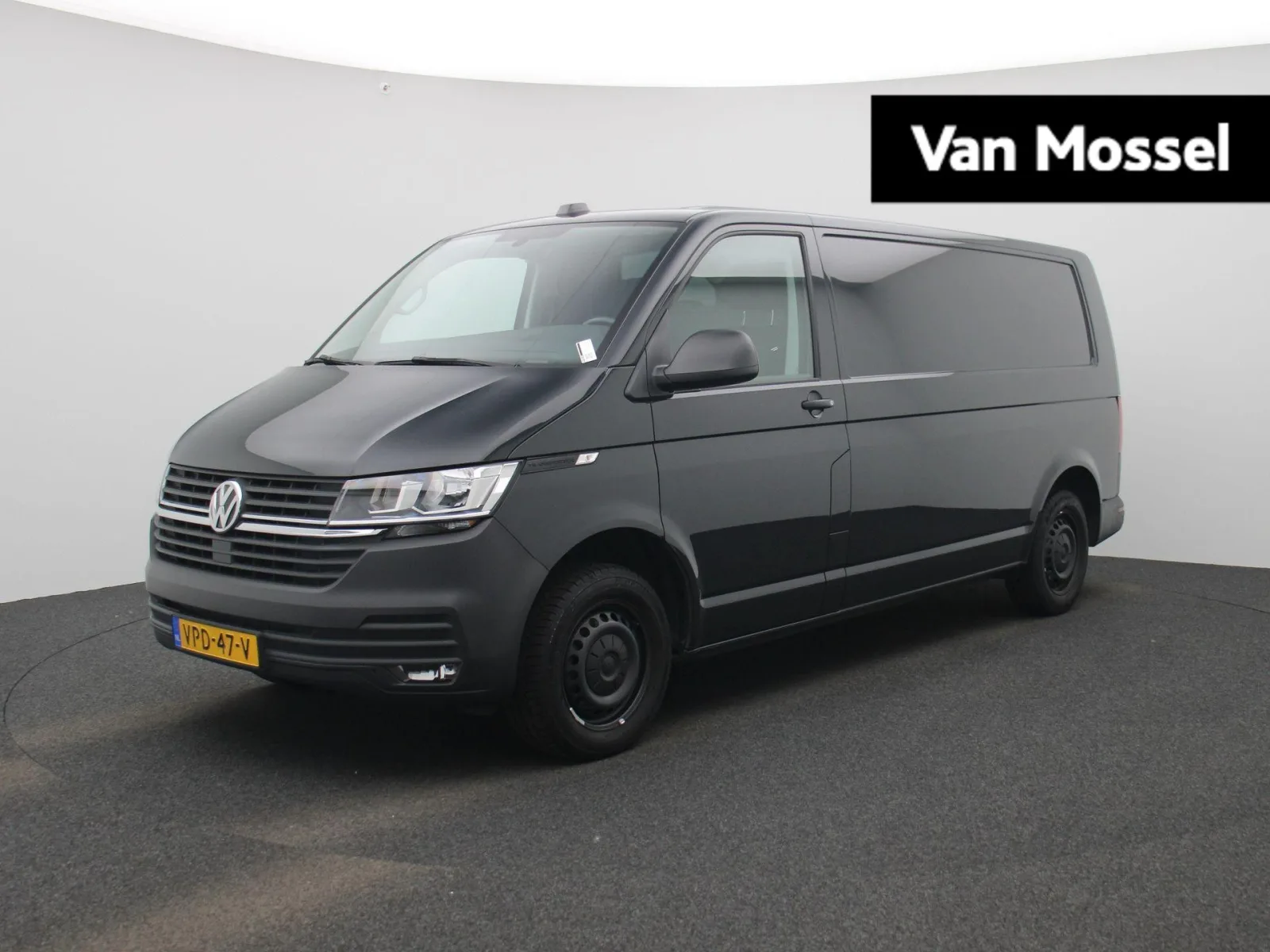 Volkswagen Transporter (2022) — foto 1