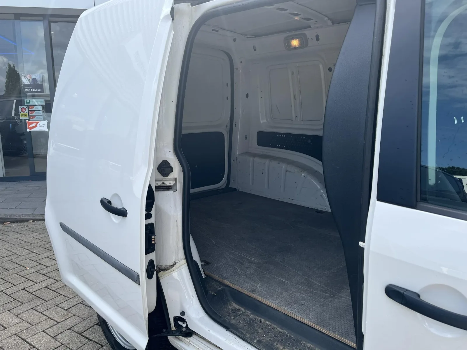 Volkswagen Caddy (2020) — foto 1