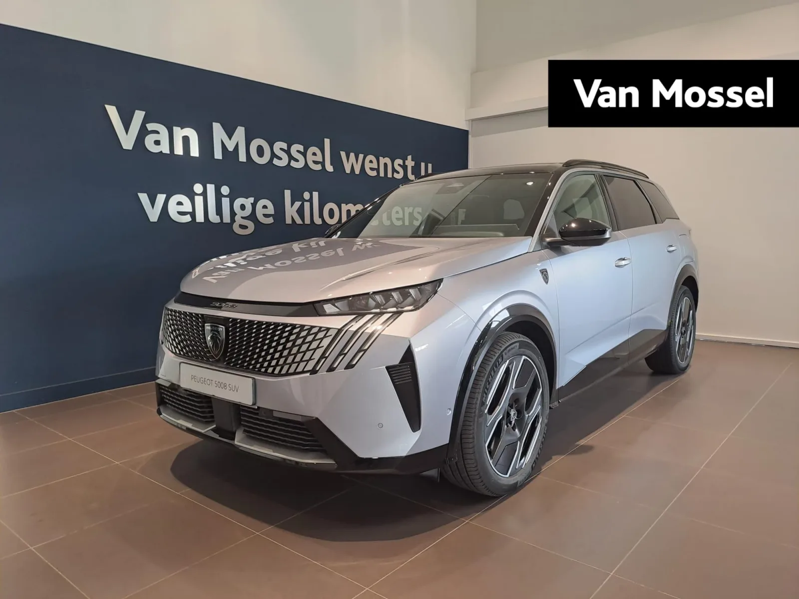 Peugeot E-5008 (2024) — foto 1