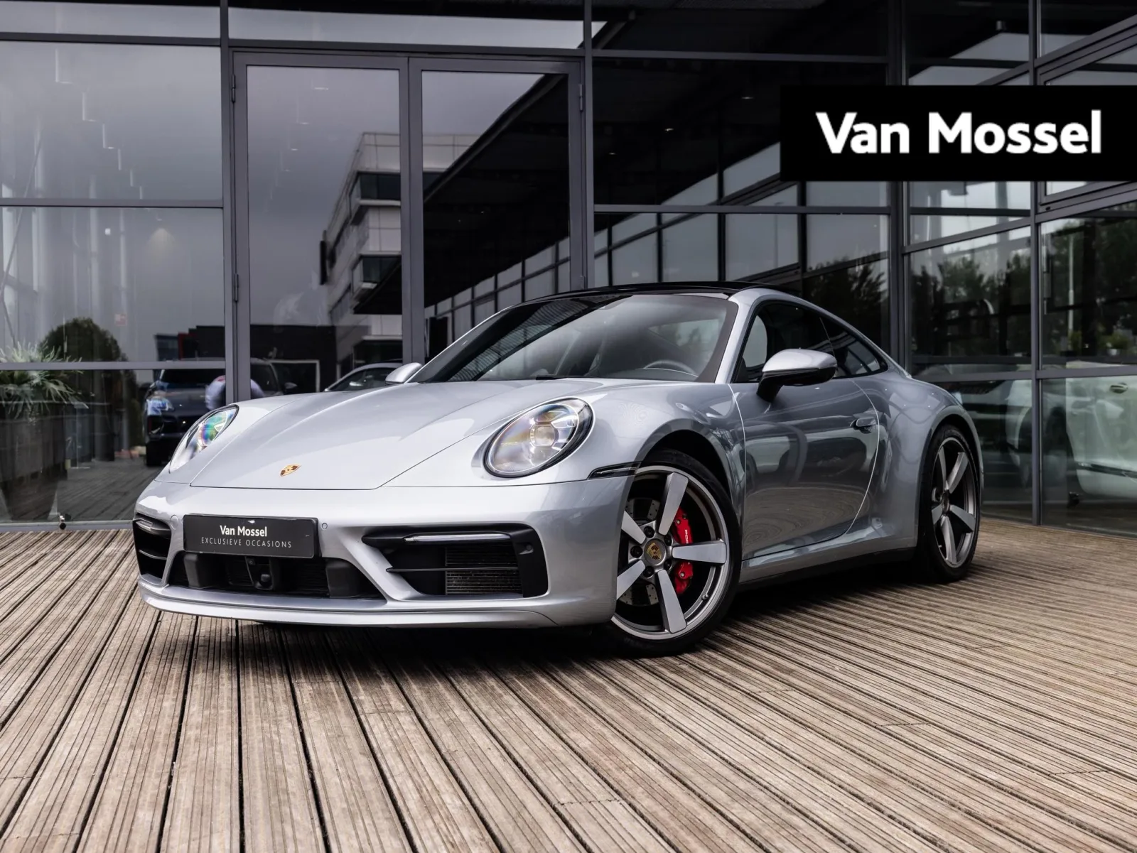 Porsche 911 (2020) — foto 1