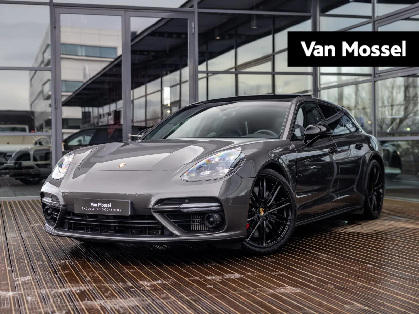 Porsche Panamera (2018) — foto 1
