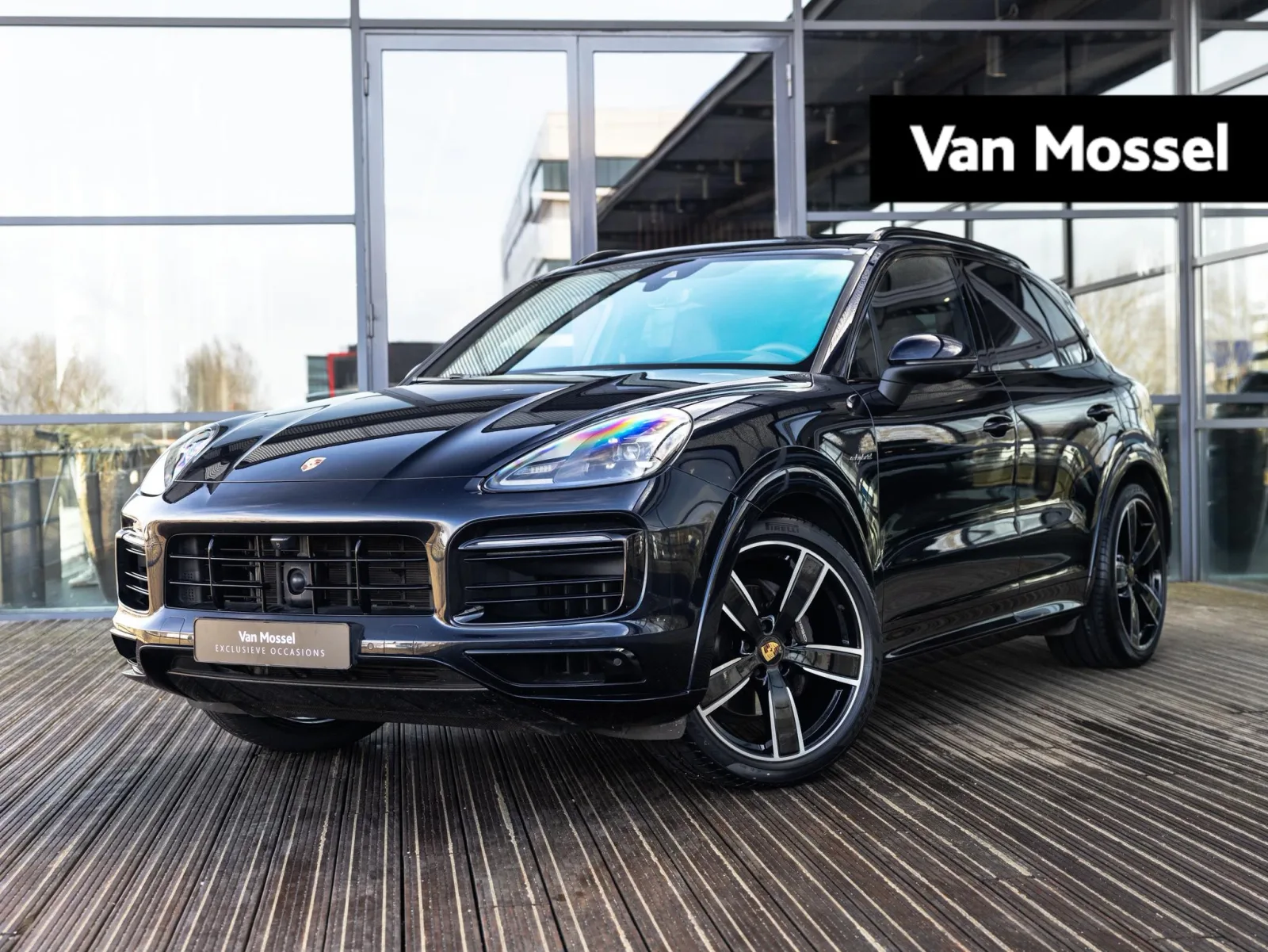 Porsche Cayenne (2023) — foto 1