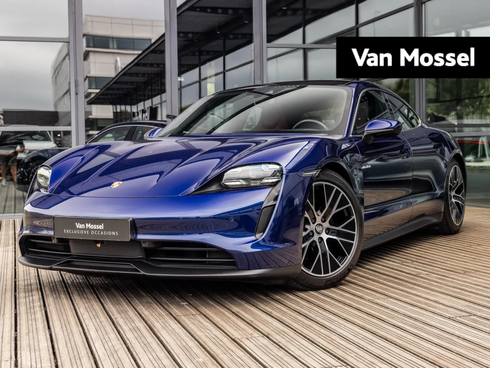 Porsche Taycan (2020) — foto 1