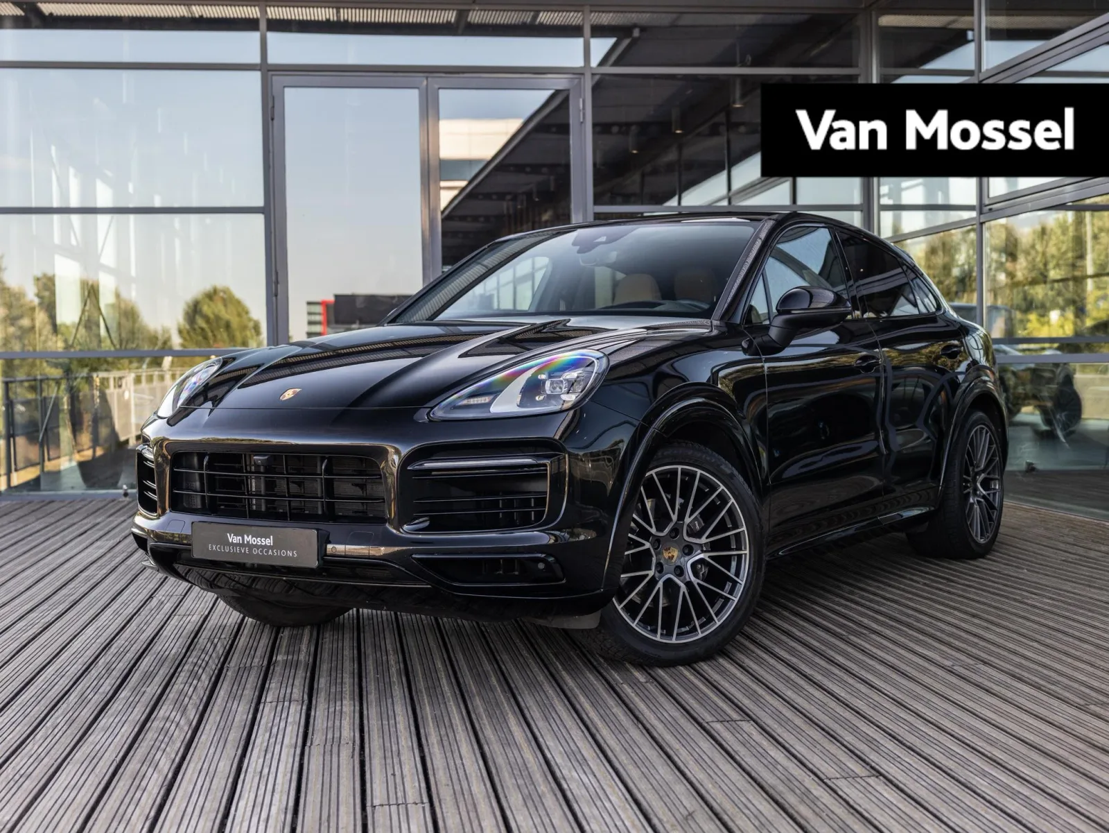 Porsche Cayenne (2023) — foto 1