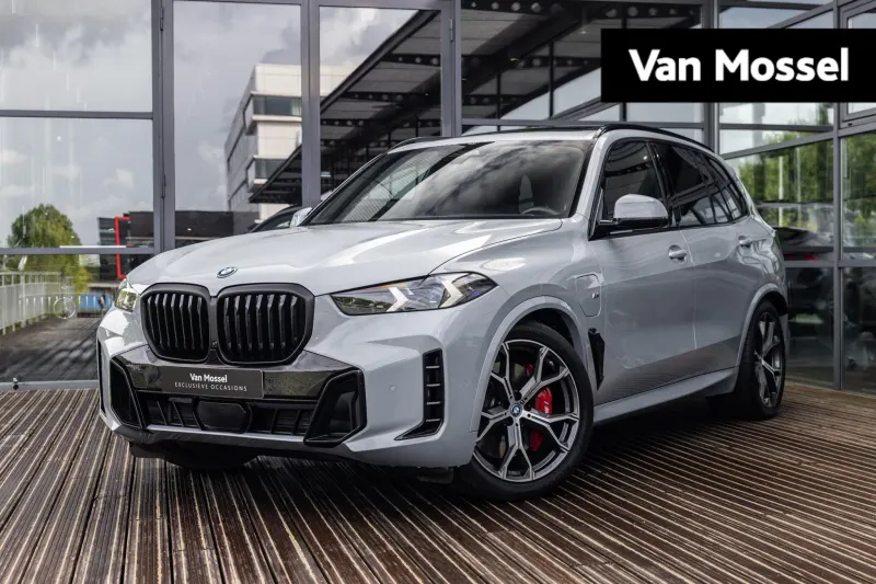 BMW X5 (2025)