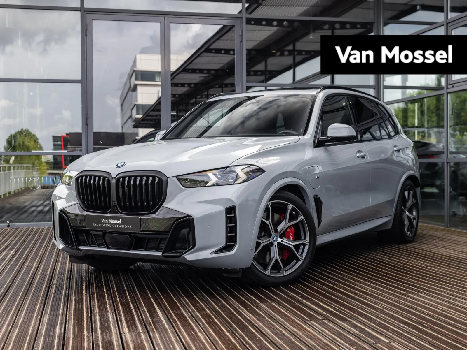 BMW X5 (2025) — foto 1