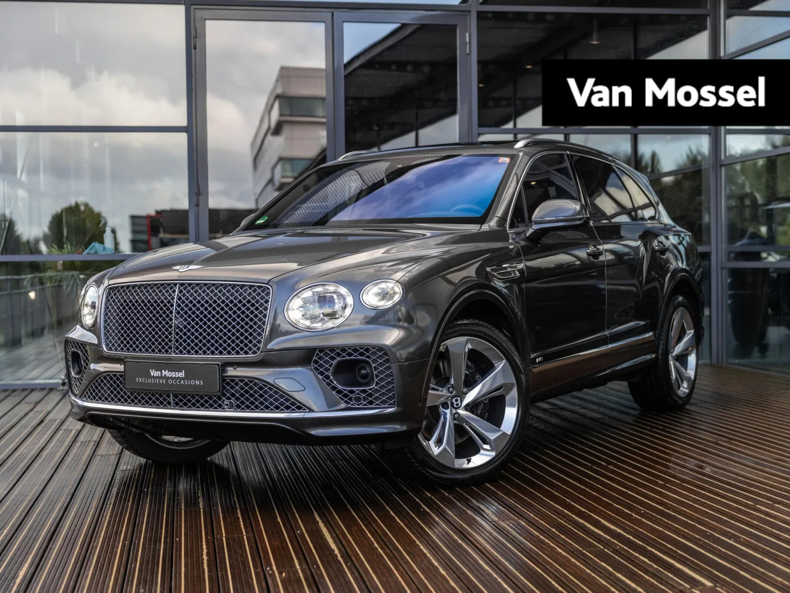 Bentley Bentayga (2021) — foto 1