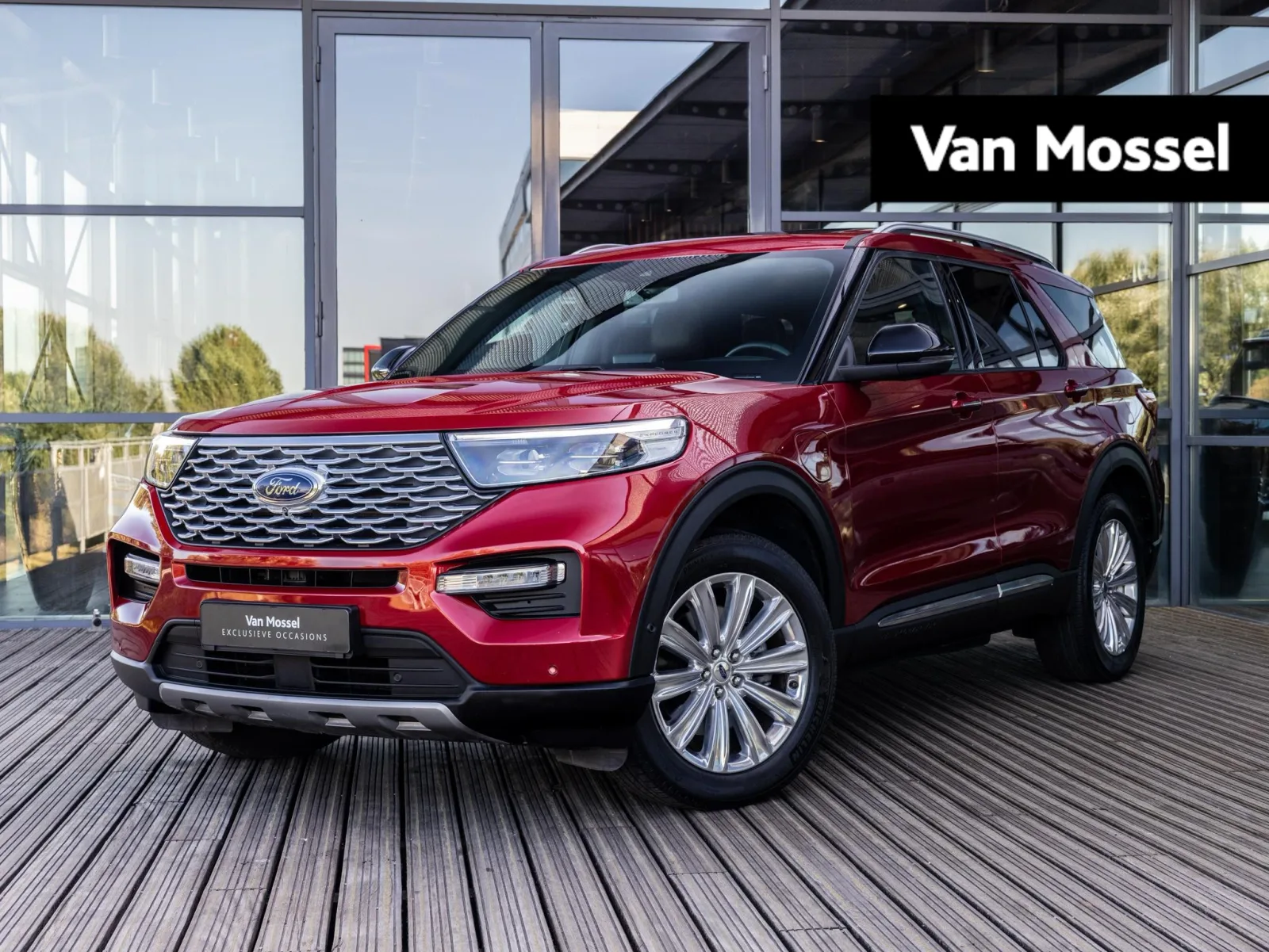 Ford Explorer (2022) — foto 1