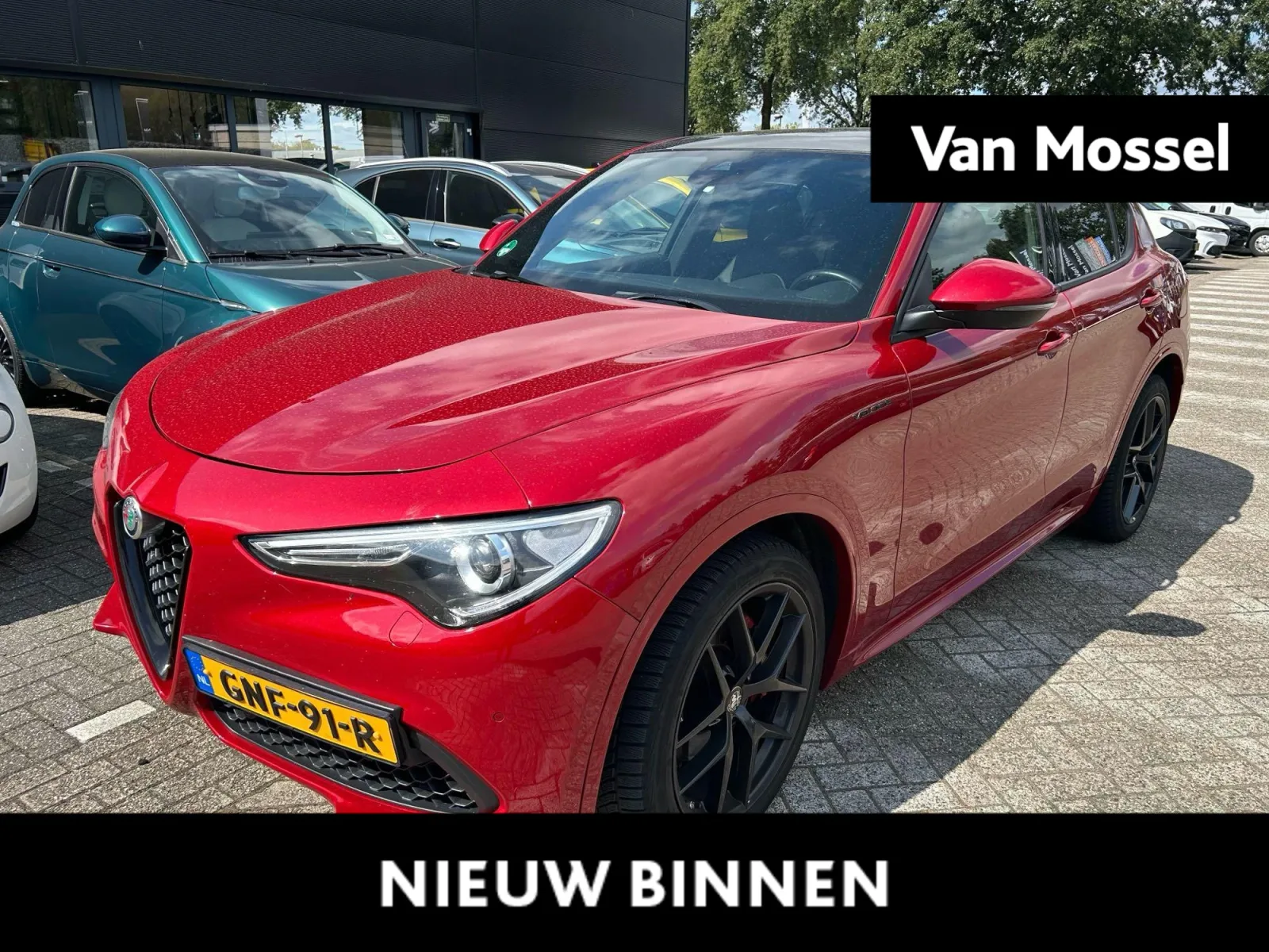 Alfa Romeo Stelvio (2021) — foto 1