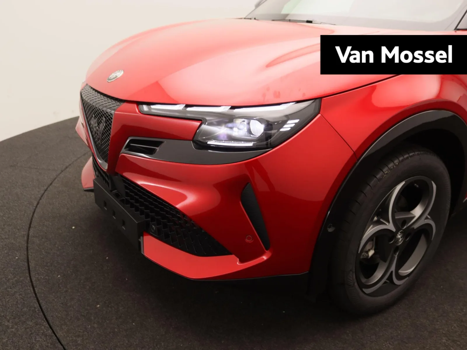 Alfa Romeo Junior (2026) — foto 1