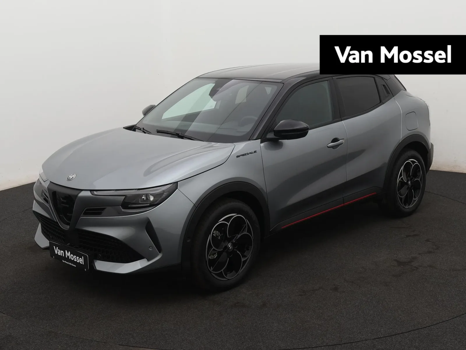 Alfa Romeo Junior (2024) — foto 1