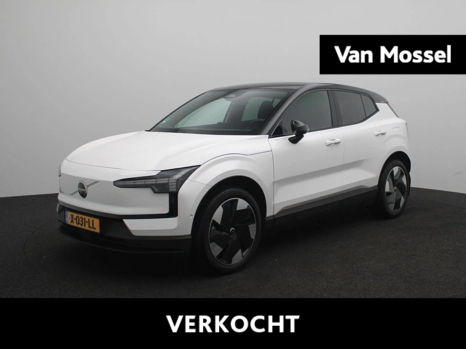 Volvo EX30 (2023) — foto 1