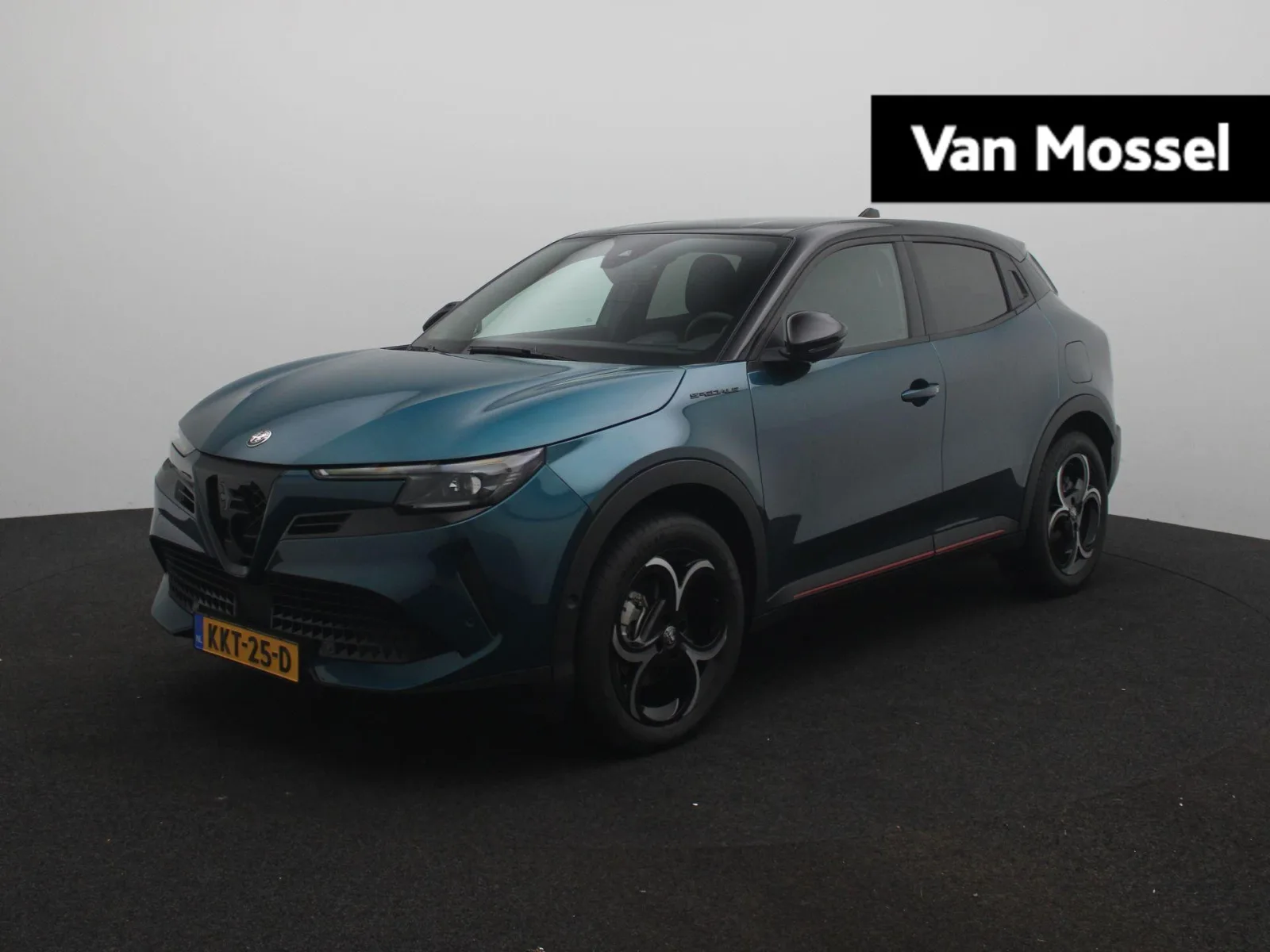 Alfa Romeo Junior (2025) — foto 1