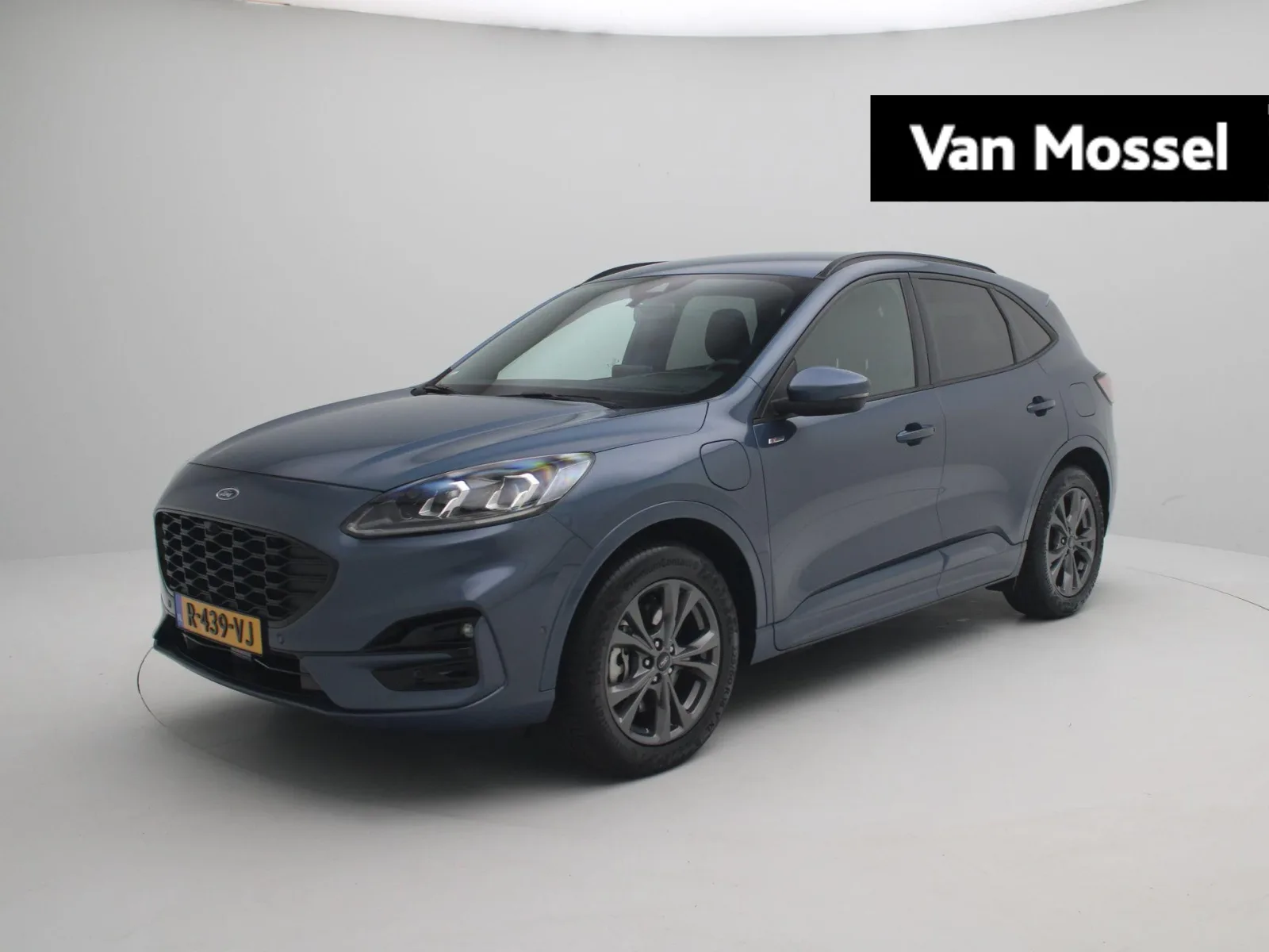 Ford Kuga (2021) — foto 1