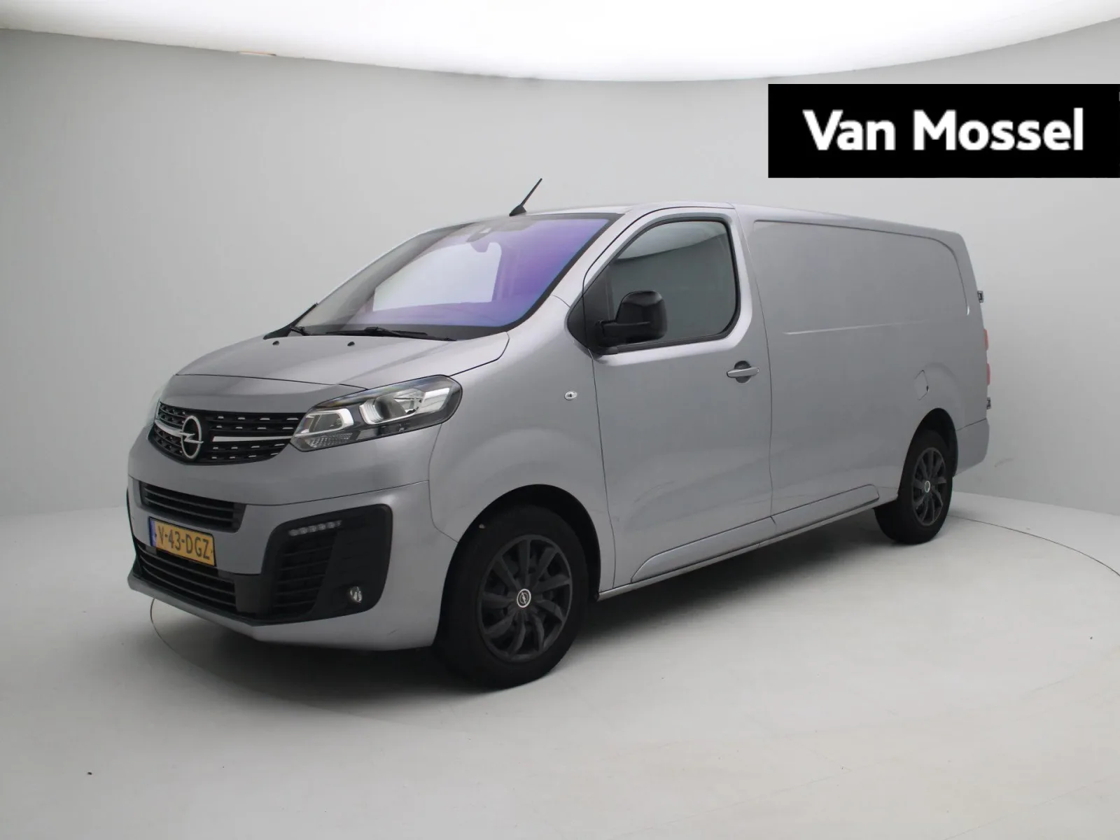 Opel Vivaro (2024) — foto 1